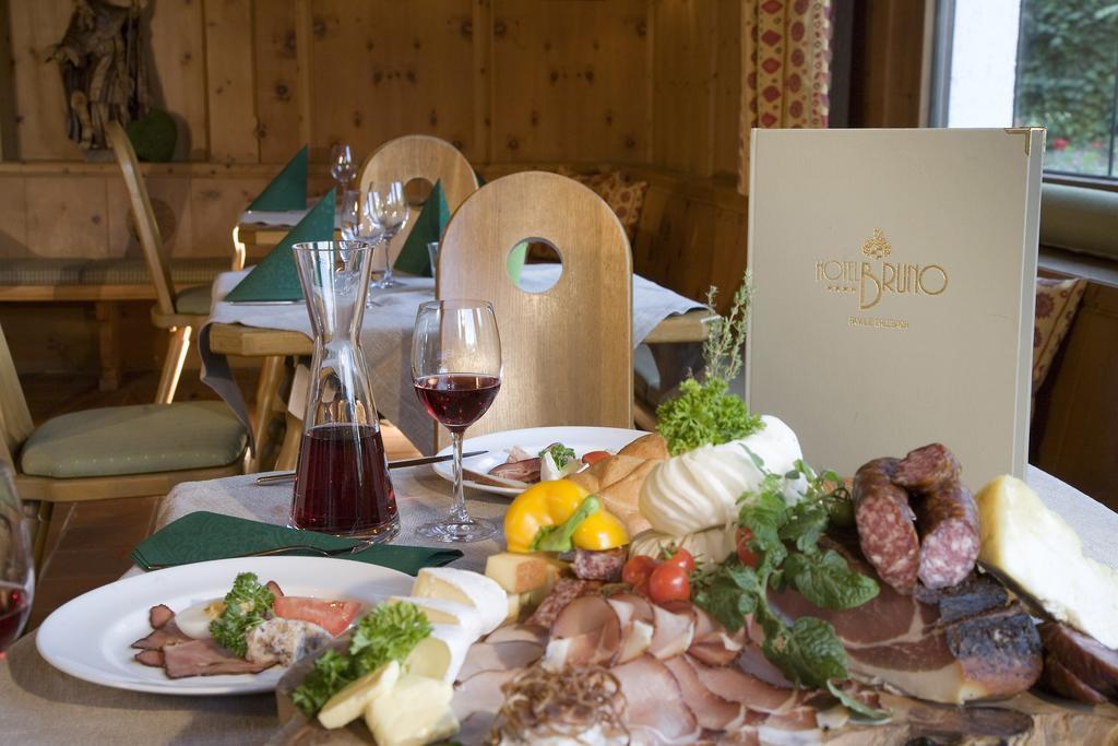 Hotel Bruno Fügen Εξωτερικό φωτογραφία
