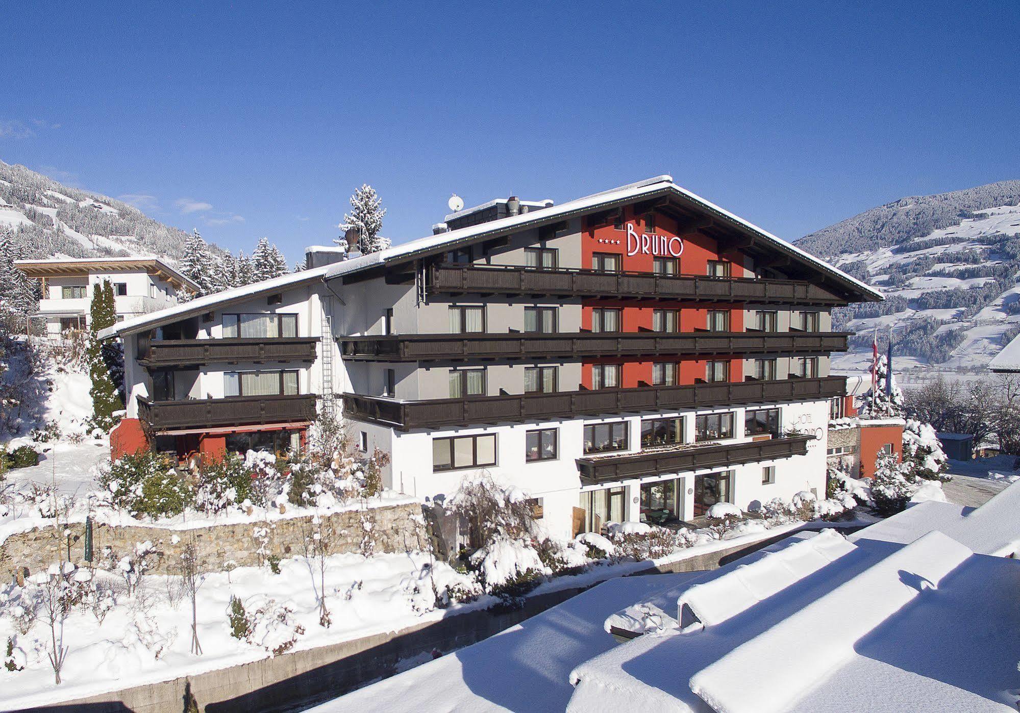 Hotel Bruno Fügen Εξωτερικό φωτογραφία