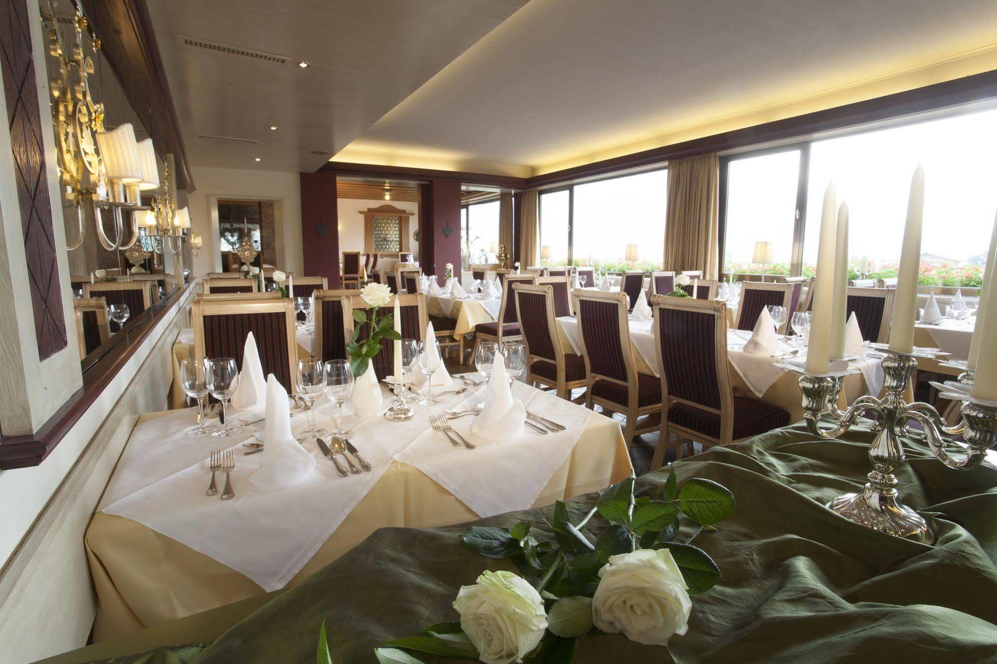 Hotel Bruno Fügen Εξωτερικό φωτογραφία